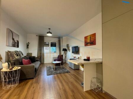 Shitet Apartament 2+1 (i konvertuar) – Kodra e Diellit, Tiranë