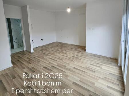 Garsoniere ne shitje