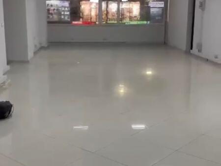 JEPET ME QERA AMBJENT 160M2 2000 EURO ASTIR