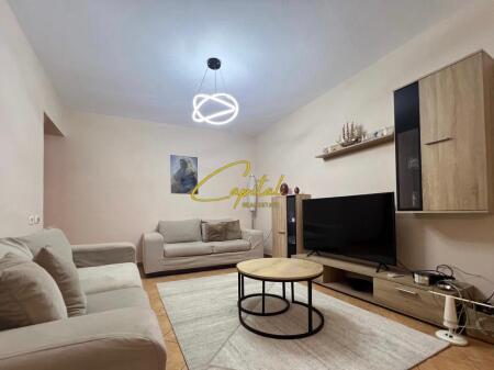 APARTAMENT ME QERA 2+1 MYSLYM SHYRI 700 EURO