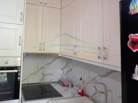 📍 Shitet Apartament 1+1 pranë Eleonorës, Kodra e Diellit – Selitë, Tiranë