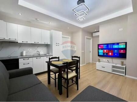 Apartament - Për Qira - Rruga e Dibrës, Tiranë
