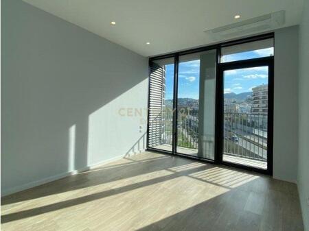 Affittasi Appartamento 2+1+ Parcheggio per Ufficio