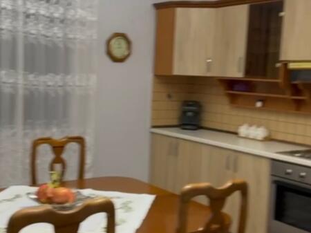 Jepet me qera shtepi private 2+1 tek Inxhinieria e Ndertimit