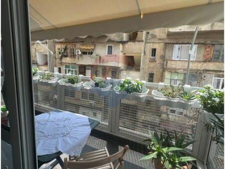 Apartament 2+1+2 Per Qera Rruga e Barrikadave, Tiranë