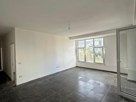 SHITET APARTAMENT 2+1+2 LIQENI I THATE PRANE RADISONIT