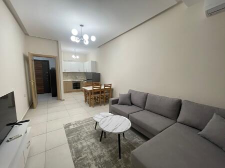 Shitet apartament 1+1 ne Fresk, rruga e Dajtit