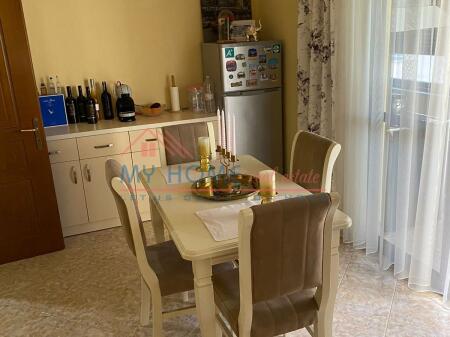 Apartament 1+1 me qera prane Square 21 ne Tirane