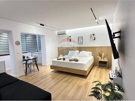 Studio apartment for rent on Mine Peza Street, near Bati Restaurant.