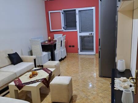 Apartment me qera 2+1+Ballokon