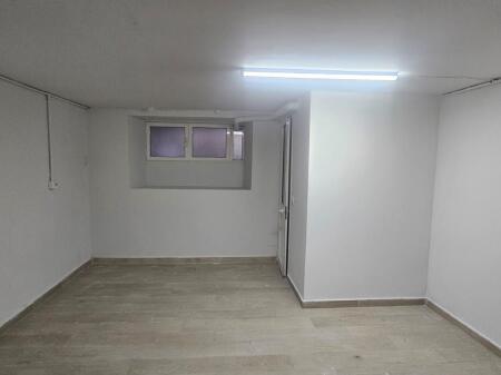 Ambient biznesi per qira tek Pallatet Moskat