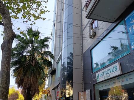 2+1,arredato sulla strada di Kavaja nel centro di Gkam,700 euro