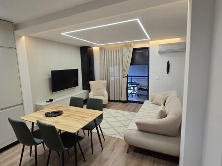 📌 Appartamento 1+1+ studio in affitto – Viale “Zogu I”