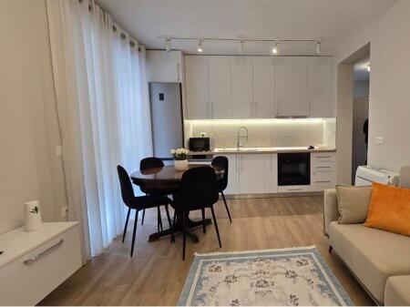 Apartament 2+1 me Qira në Myslym Shyri – Mundësi Ideale Banim