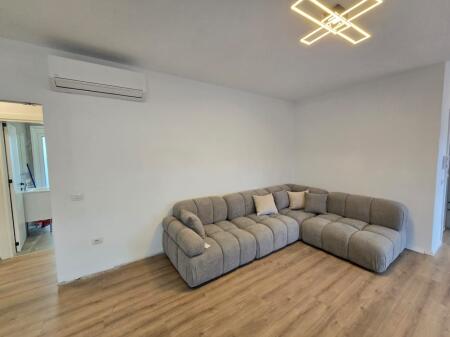📌Apartament 2+1+2 + 🅿️ me Qira – Pranë Shkollës së Kuqe
