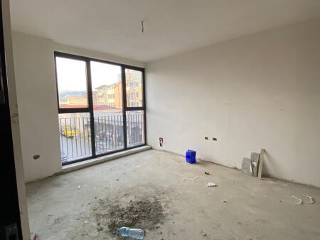 5 maj , Ap 1+1 per shitje