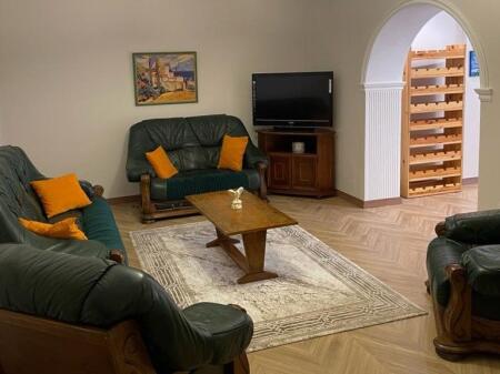 🏠 Shtepi  me qera,   Pallat Egzistues  3+1    Elar2 13870    