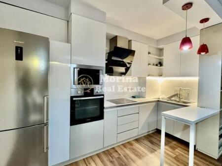 Qera, Apartament 1+1, Komuna Parisit, 700 Euro