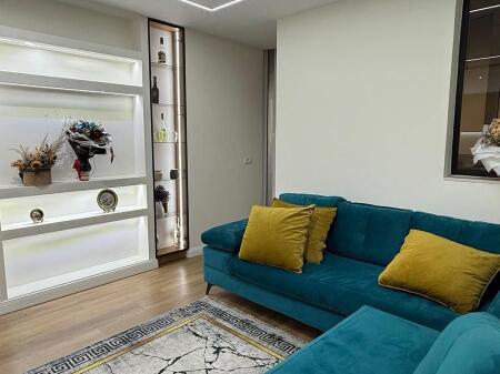 APARTAMENT 2+1 ME QERA TEK ISH FUSHA AVIACIONIT