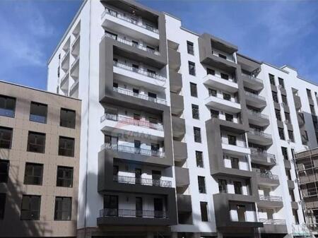 Shitet, Apartament 2+1, Kinostudio