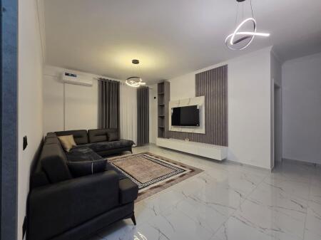 Jepet me qira 2+1+parkim FRESKU 600 mije leke