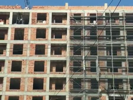 Shitet apartament 2+1 Kamez