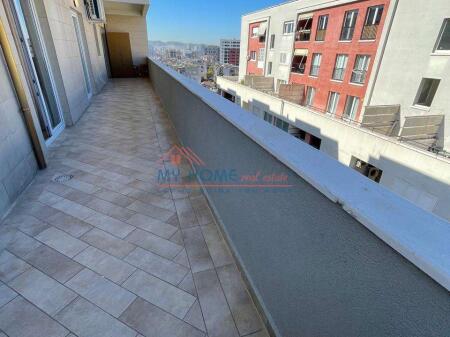 Apartament 2+1+ Verande ne Shitje ne Porcelan Tirane