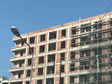 Shitet 2+1 Kamez Ulliri