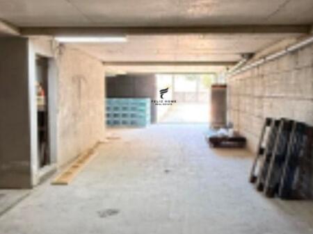 MAGAZINE ME QERA 200 m2 KOMBINAT 50.000 LEKE