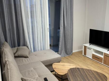 Jepet me qera apartament 2+1 ne Astir tek Kompleksi Molla