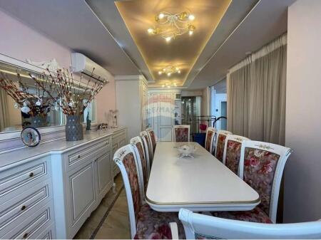 Penthouse 4+1+2 Kopshti Zoologjik