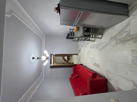 Jepet apartament me qera 1+1, prane Stadiumit Dinamo