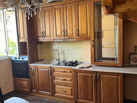 🏡 SHTËPI ME QIRA – Rruga Kristaq Kristidhi 🏠 Jepet me qira Duplex 4+1 + 2 banjo