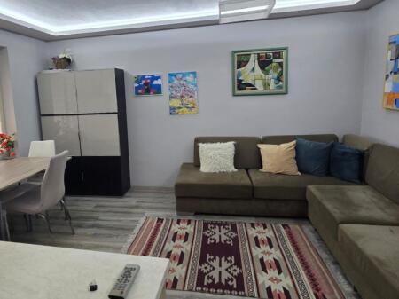 🏠 Shtepi  me qera,  Pallat i Ri  2+1    💶 Elar2 13859    