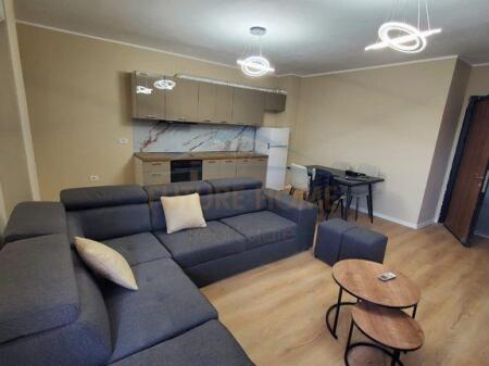 Qera, Apartament 2+1+2+Post Parkimi , Shkozë, Tiranë