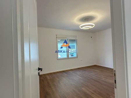 FOR SALE APARTMENT 1+1 "AT KONGRESI I MANASTIRIT STREET" 95,000 EURO