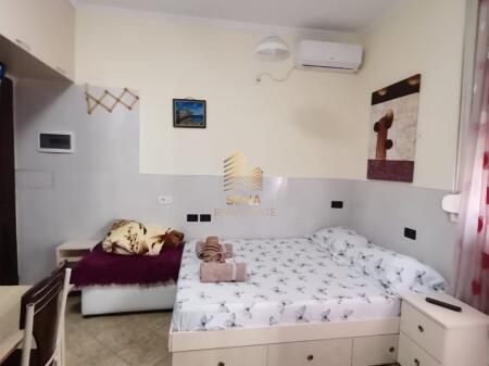 Qira, Garsoniere, 5 Maji, 400 Euro/muaj