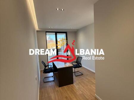 Zyre me qera , Mine Peza (ID 42611390)