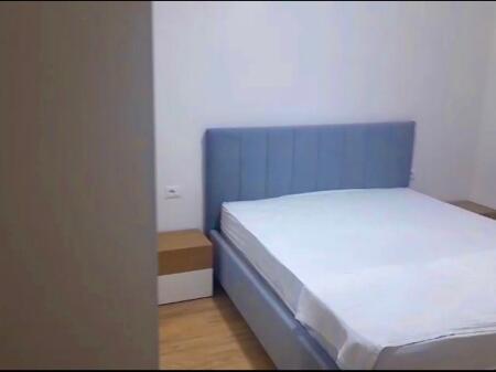 Apple complex for rent