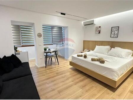 Jepet garsioniere me qera, Qender