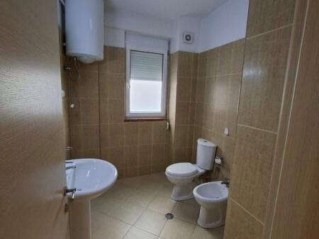 Shitet, Duplex 3+1+2, Rezidenca Kodra e Diellit 1, Tiranë.