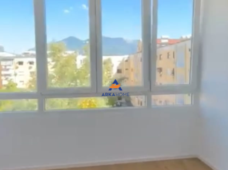 JEPET ME QERA AMBJENT BIZNESI 30M2 "DON BOSKO " 40.000 LEKE