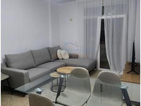 Qera, Apartament 1+1, Ish Ekspozita, Tiranë.