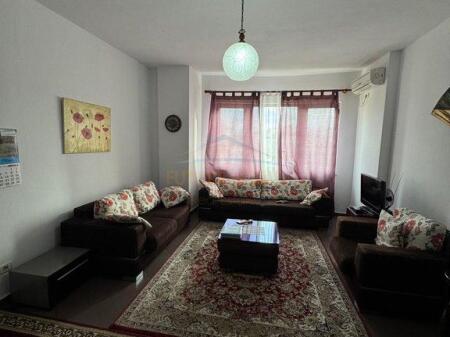 Qera , Apartament 1+1 , Rruga Mine Peza , Tiranë.