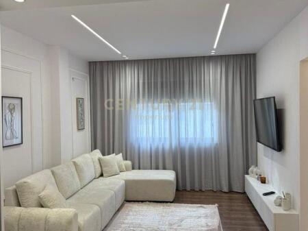 Shitet Apartament 1+1 në Yzberisht – Nela 6