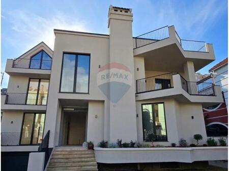 3-storey villa for rent Olympic Complex !