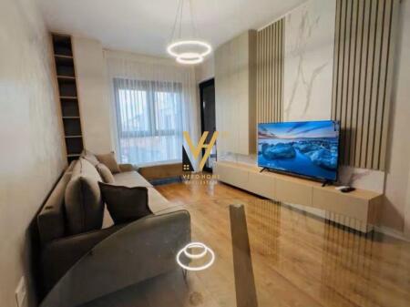 JEPET APARTAMENT 2+1+BLK ME QIRA TE STADIUMI DINAMO 90.000 LEKE