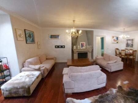 Shtepi  per shitje,  Pallat i Ri  3+1    Elar2 13752