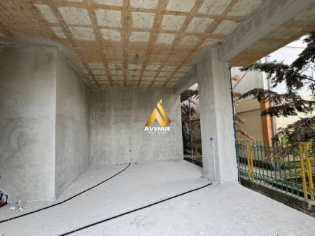 Vendesi Commerciale in Vendita – Complesso Garden Turdiu Ex Campo di Aviazione, Tirana