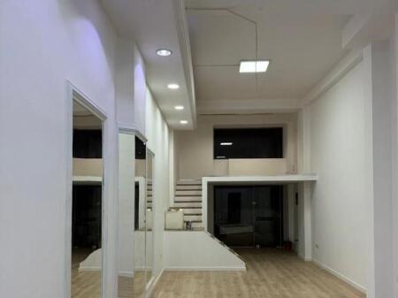 Dyqan për Qira – Rruga Him Kolli